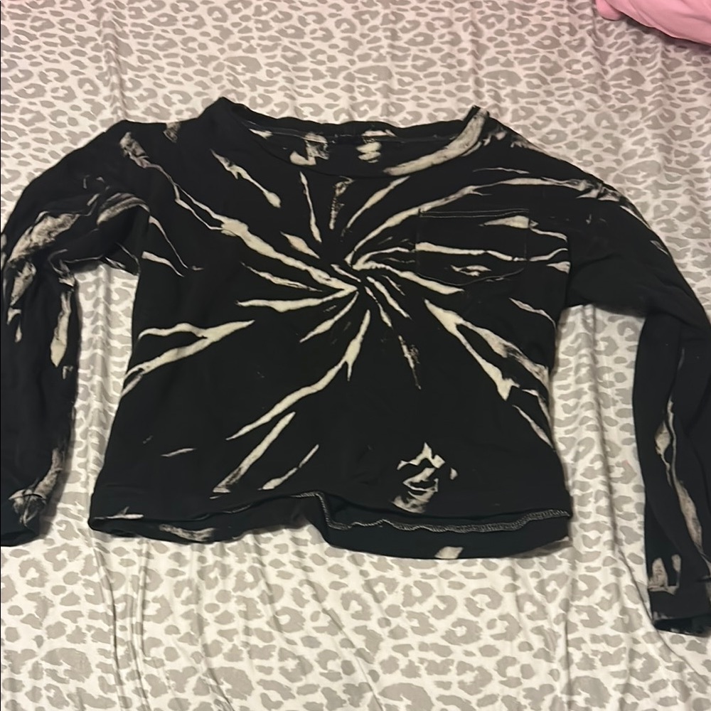 Black and Cream Tie-Dye Long Sleeve Top